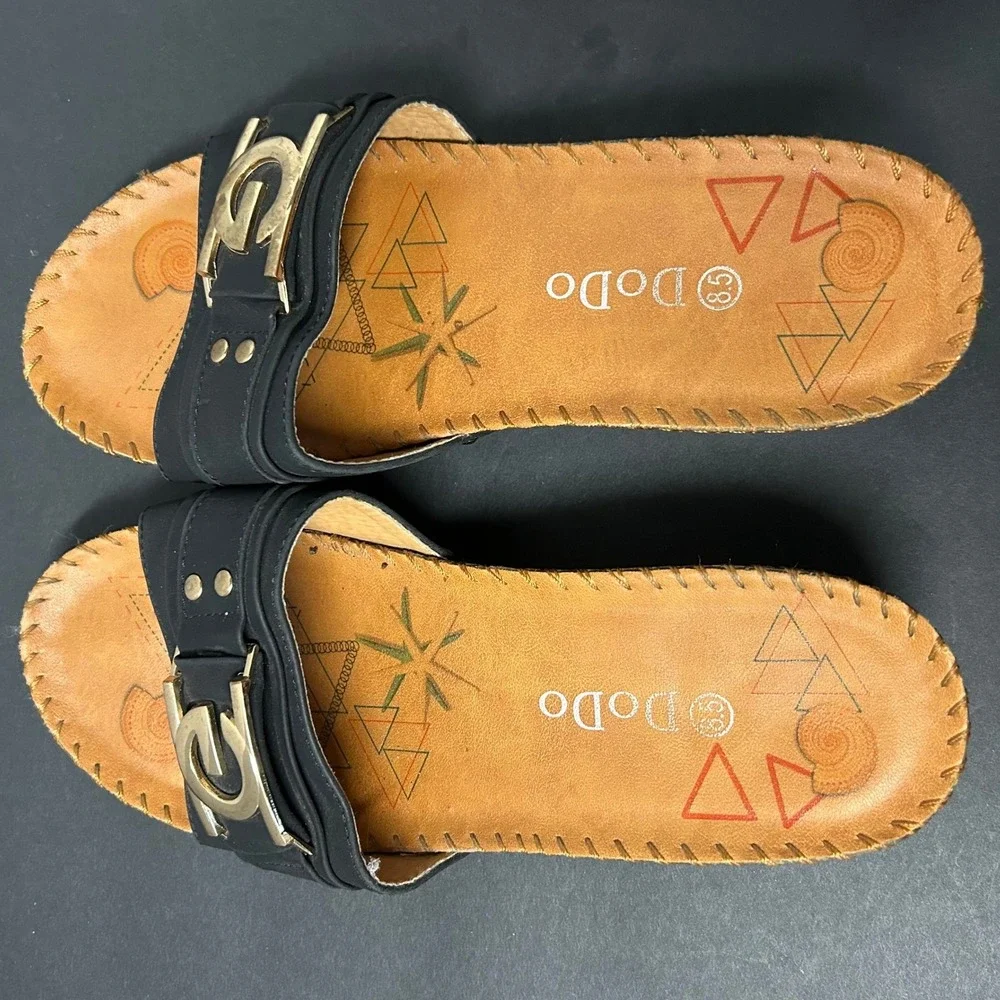 DoDo slide sandals